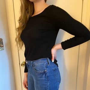 Old Navy Black Ribbed Long-Sleeved Tee